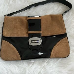 White House Black Market Suede & Patent Leather Shoulder Bag – Chic Two-Tone